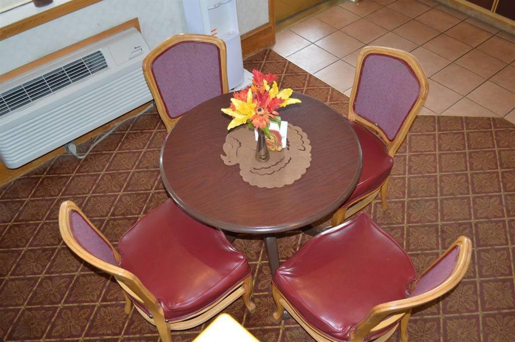 Winnemucca Holiday Motel Eksteriør billede